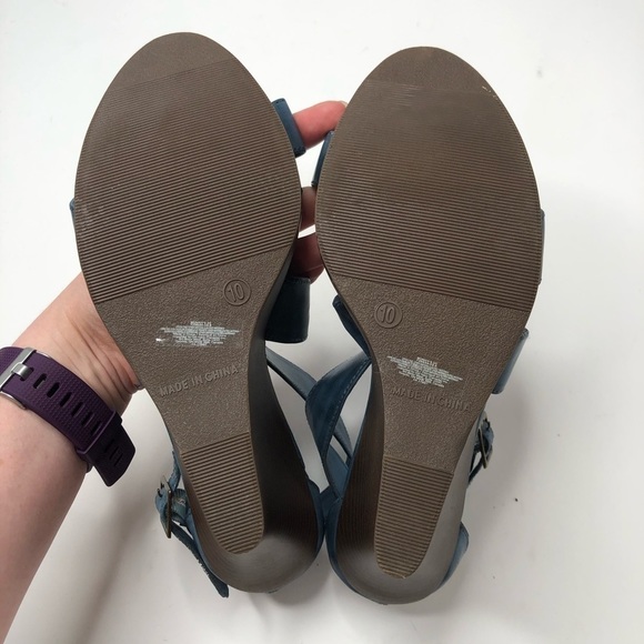 NEW Old Navy Distressed Blue Washed Crisscross Strappy Brown Wedge Sandals 10 - Picture 13 of 16